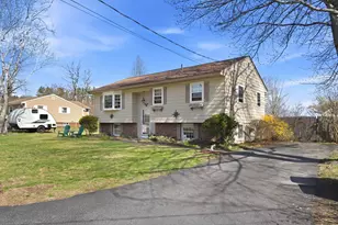 6 Heather Dr, Hooksett, NH 03106 - Photo 2