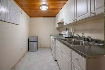 31 Rosemont Avenue, Manchester, NH 03103 - Photo 36