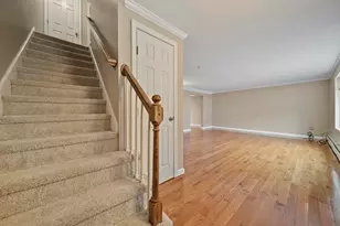 624 Hackett Hill Rd, Manchester, NH 03102 - Photo 16