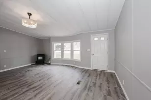 24 Donald Dr, Goffstown, NH 03045 - Photo 2