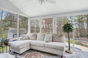 67 Forest St, Londonderry, NH 03053 - Photo 18