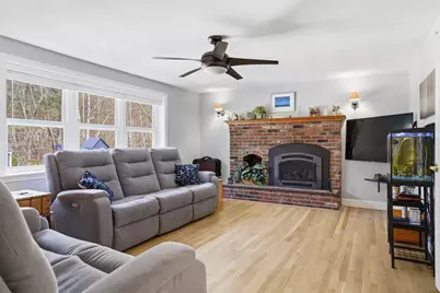 67 Forest Street, Londonderry, NH 03053 - Photo 8