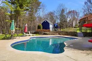 67 Forest St, Londonderry, NH 03053 - Photo 4