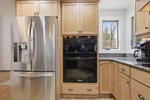 67 Forest St, Londonderry, NH 03053 - Photo 16