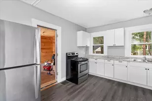 28 Butler St, Hillsboro, NH 03244 - Photo 6