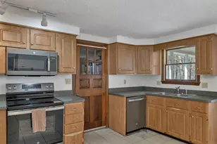 4 Schoolhouse Rd, Amherst, NH 03031 - Photo 12