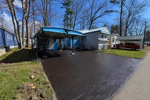 519 Canterbury Dr, Exeter, NH 03833 - Photo 2