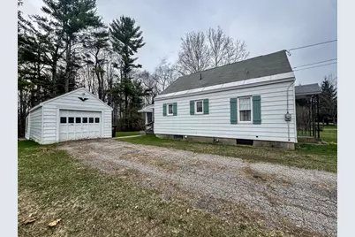 47 Sycamore Lane, Shaftsbury, VT 05262 - Photo 2