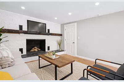 734 W Hollis Street, Nashua, NH 03062 - Photo 12
