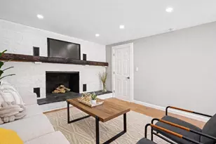 734 W Hollis St, Nashua, NH 03062 - Photo 12
