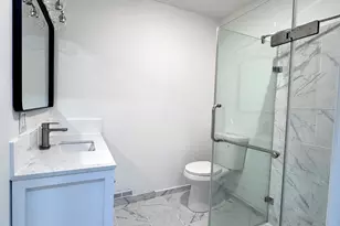 734 W Hollis St, Nashua, NH 03062 - Photo 20