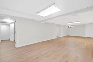 734 W Hollis St, Nashua, NH 03062 - Photo 32