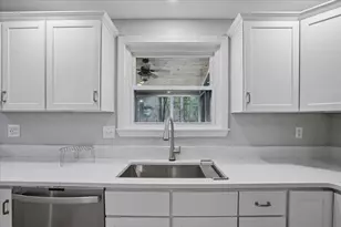 20 French Ct, Merrimack, NH 03054 - Photo 6