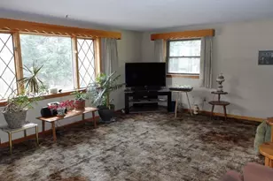 81 Hill St, Lyndon, VT 05851 - Photo 8