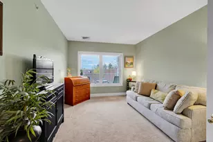 65 Hawthorne Dr, Bedford, NH 03110 - Photo 18