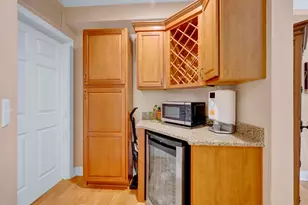 65 Hawthorne Dr, Bedford, NH 03110 - Photo 8