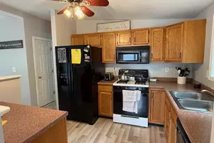 18 Baltimore Rd, Nashua, NH 03062 - Photo 8