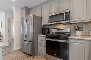 104 Robinhood Dr, Exeter, NH 03833 - Photo 12