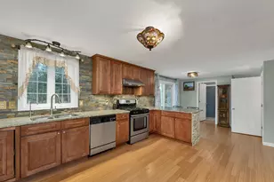 20 Ventura Dr, Raymond, NH 03077 - Photo 6
