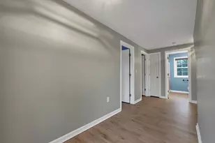 20 Ventura Dr, Raymond, NH 03077 - Photo 34