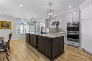 19 Bridge St, Kittery, ME 03904 - Photo 8