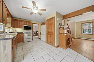 27 Winslow Farm Rd, Hudson, NH 03051 - Photo 8