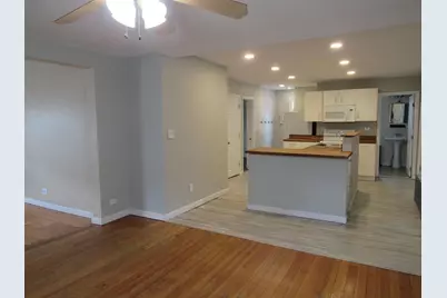 30 Longwood Avenue, Manchester, NH 03109 - Photo 10