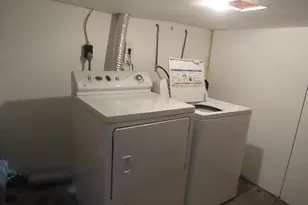 30 Longwood Ave, Manchester, NH 03109 - Photo 28
