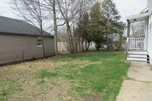 30 Longwood Ave, Manchester, NH 03109 - Photo 2