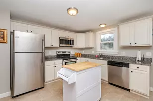 28 Midway Park, Somersworth, NH 03878 - Photo 2