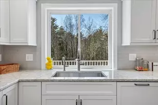 5 Nutfield Dr, Londonderry, NH 03053 - Photo 12