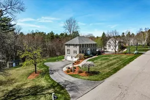 5 Nutfield Dr, Londonderry, NH 03053 - Photo 2