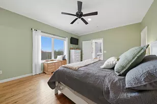 8 Ledgewood Dr, Londonderry, NH 03053 - Photo 30