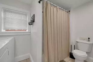 256 Pine St, Laconia, NH 03246 - Photo 20