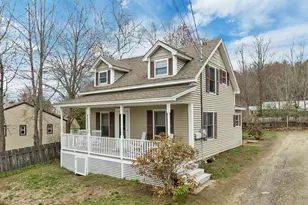 256 Pine St, Laconia, NH 03246 - Photo 2