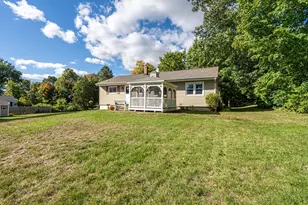 18 Center Cir, Plaistow, NH 03865 - Photo 30