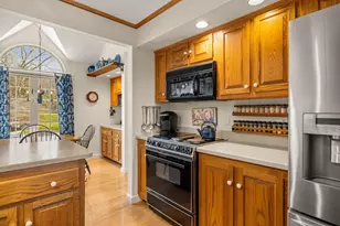 25 Peninsula Dr, Stratham, NH 03885 - Photo 16