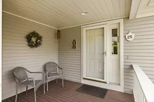 25 Peninsula Dr, Stratham, NH 03885 - Photo 4