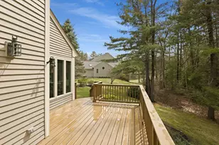 25 Peninsula Dr, Stratham, NH 03885 - Photo 36