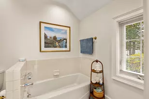 25 Peninsula Dr, Stratham, NH 03885 - Photo 22