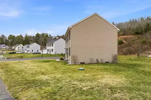 18 Richfield Wy, Wilton, NH 03086 - Photo 10