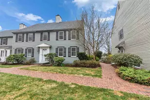 7 Governor Square, Peterborough, NH 03458 - Photo 2