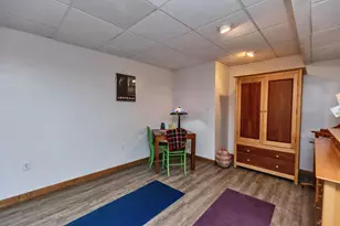 7 Governor Square, Peterborough, NH 03458 - Photo 38