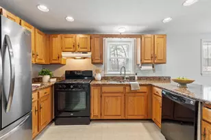 5 Rachel Ct, Derry, NH 03038 - Photo 14