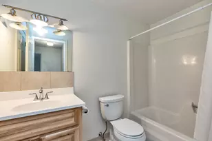 1 Northbrook Dr, Manchester, NH 03102 - Photo 14