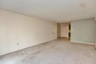 1 Northbrook Dr, Manchester, NH 03102 - Photo 8