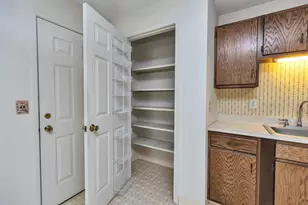 1 Northbrook Dr, Manchester, NH 03102 - Photo 4