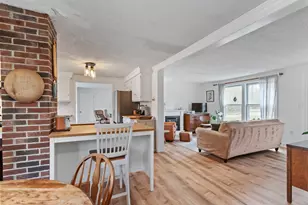 52 Sanborn Rd, East Kingston, NH 03827 - Photo 6