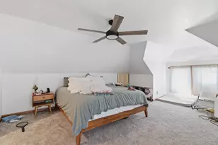 14 Pleasant St, Plymouth, NH 03264 - Photo 32