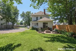 14 Pleasant St, Plymouth, NH 03264 - Photo 38